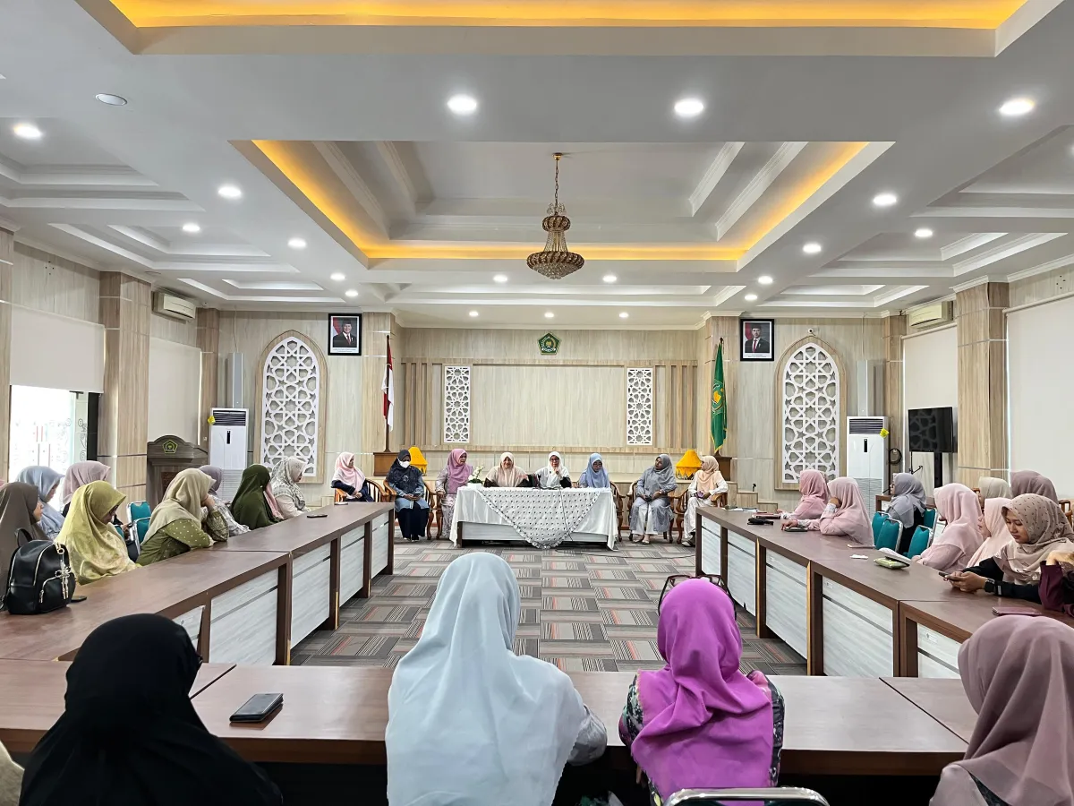 DWP Kanwil Kemenag Aceh Bahas Manajemen Keuangan Keluarga dan Lepas Wakil Ketua