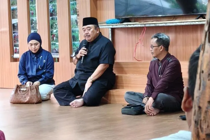 Ateng Sutisna Bukber dengan Wartawan di Majalengka, Tegaskan Saung Nganteur Kahayang sebagai Ruang Aspirasi Publik