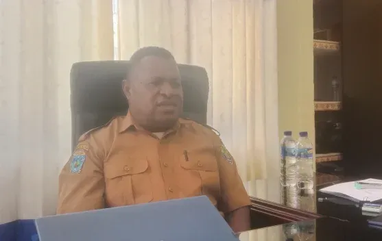 Kadis Perindagkop Kaimana Tetapkan Apel Pagi Dua Kali Sepekan untuk Perkuat Disiplin ASN