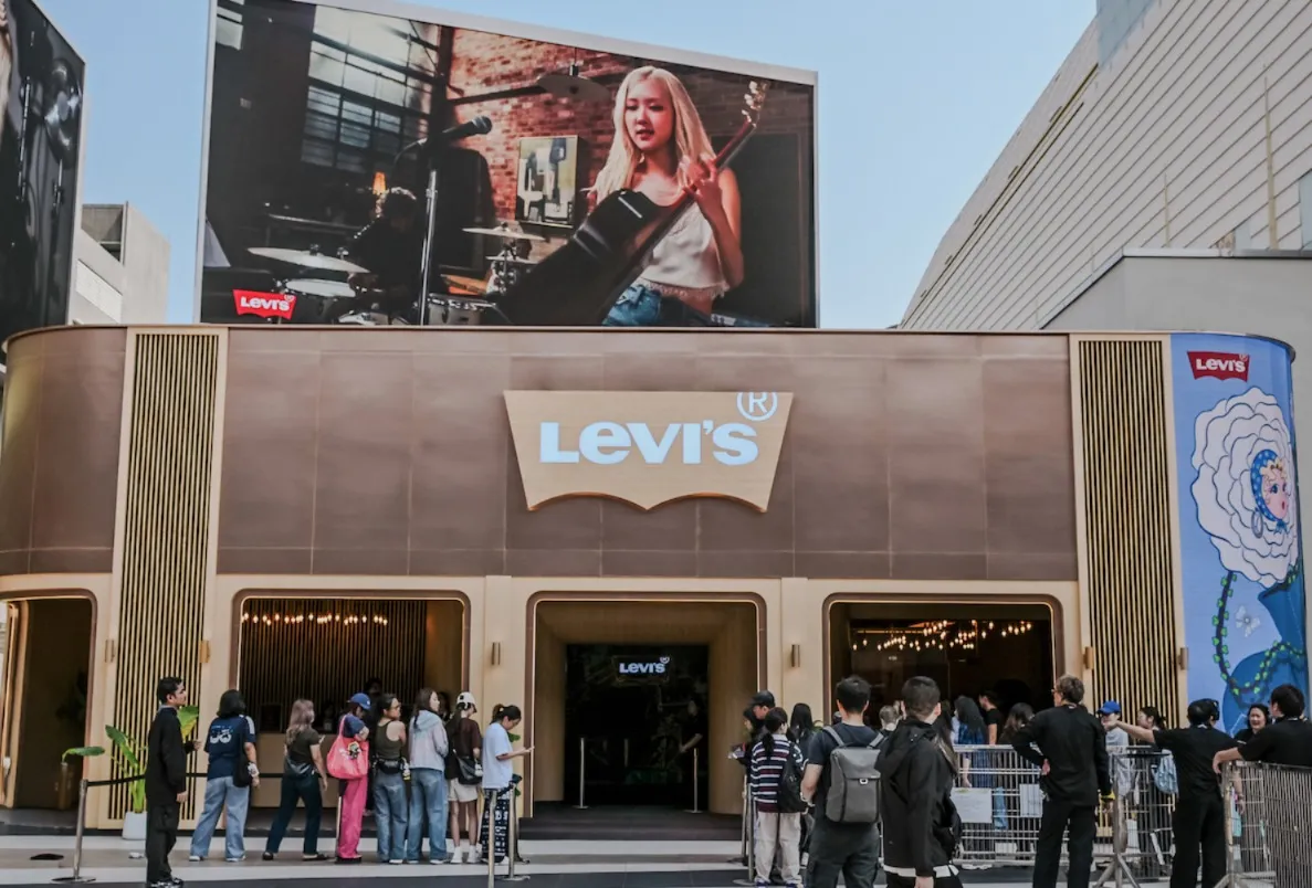 Levi’s Gelar Pengalaman Imersif “Behind Every Original” di Bangkok, Soroti Denim dan Ekspresi Diri Perempuan