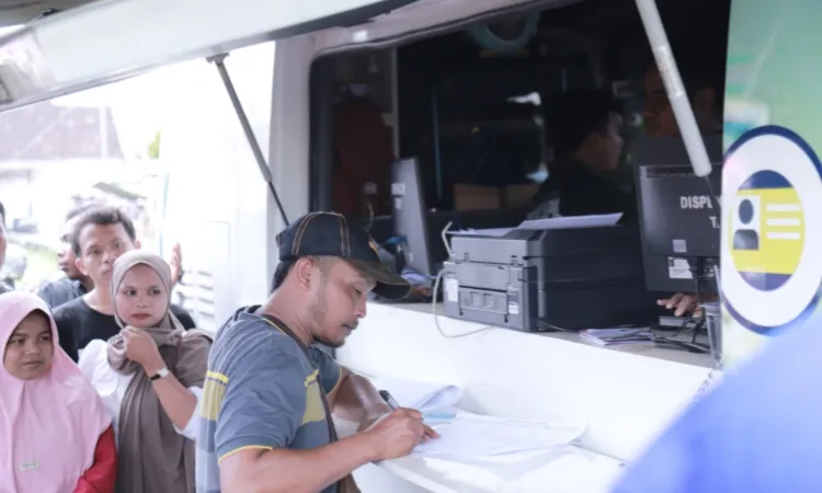 Layanan KTP Paling Banyak Diminta dalam Program Bunga Desaku Pemkab Jember, Capai 1.090 Pemohon