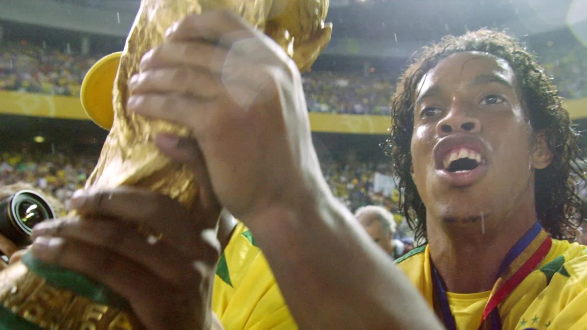 Ronaldinho Luncurkan Label Tu Musica, Siapkan Album Terinspirasi Piala Dunia 2026