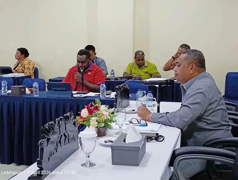 DPR Papua Barat Bahas Tiga Raperda Strategis soal Hak OAP dan Keterbukaan Informasi Dana Otsus