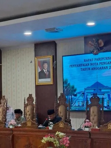 DPRD Lebong Gelar Paripurna Bahas Nota Pengantar LKPJ 2025 dan Pendapat Akhir Fraksi atas Dua Raperda