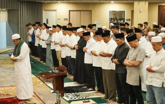 OJK Sumsel dan Pemprov Sumsel Perkuat Sinergi Dorong Literasi Keuangan Syariah lewat Safari Ramadan
