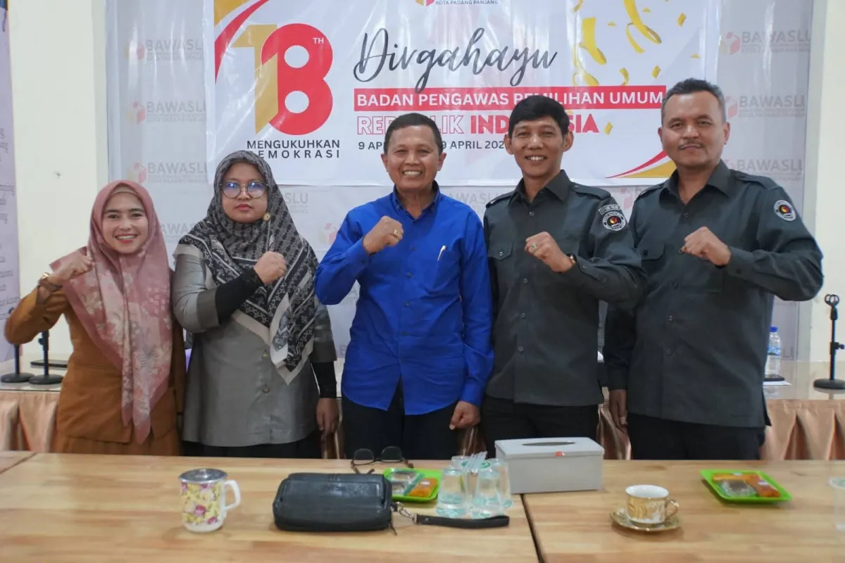 Bawaslu Padang Panjang Perkuat Kehumasan dan Keterbukaan Informasi Publik