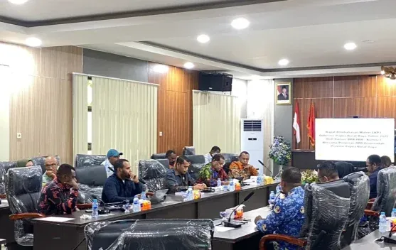 Pansus LKPJ DPR Papua Barat Daya Soroti Transparansi Pengadaan dan Perlindungan Pengusaha OAP