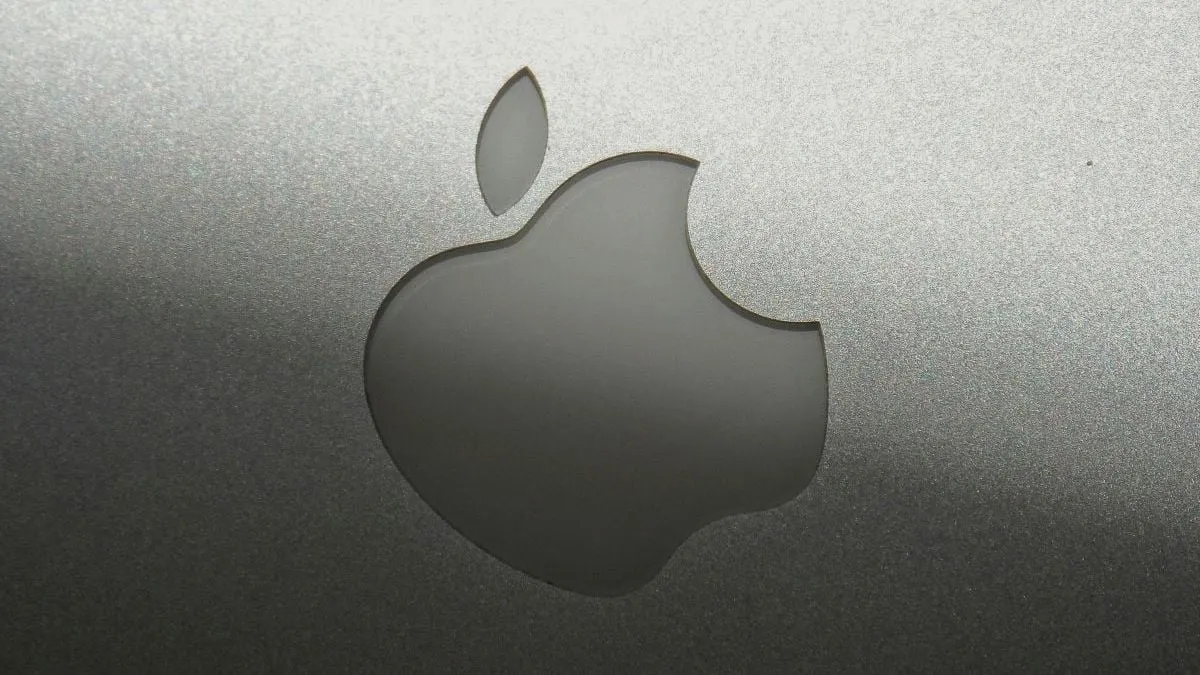 Apple Dikabarkan Siapkan Aplikasi Apple Business dan Pembaruan Siri Bergaya Chatbot untuk iPhone