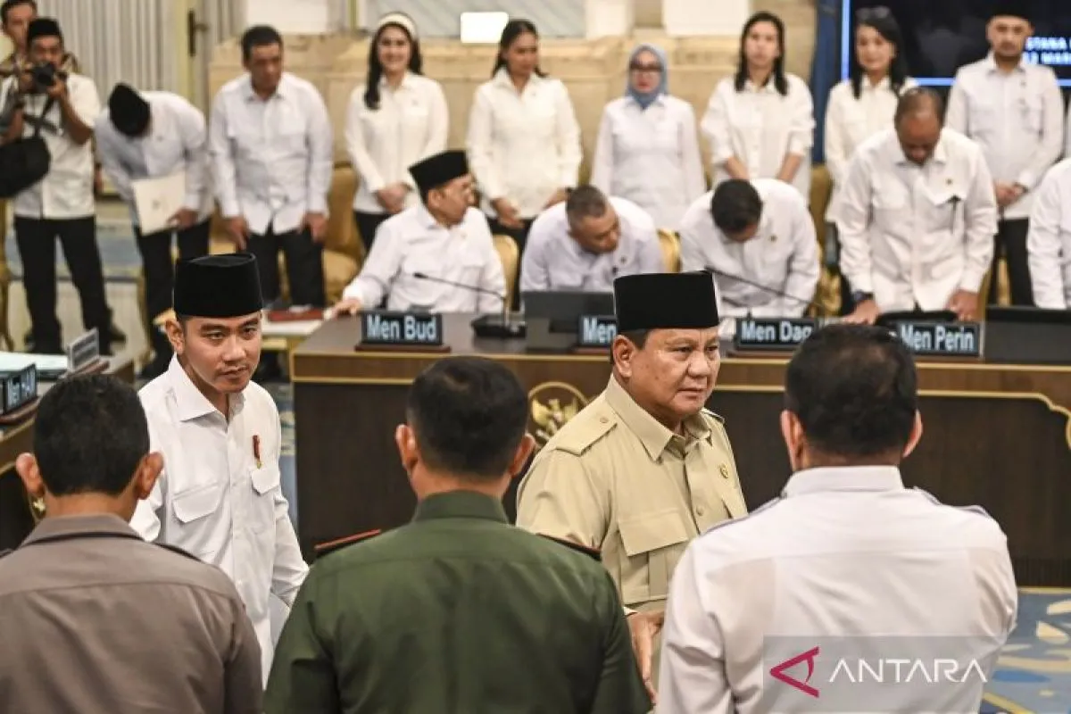 Prabowo Dorong Penghematan BBM dan Kajian WFH untuk Antisipasi Dampak Krisis Global