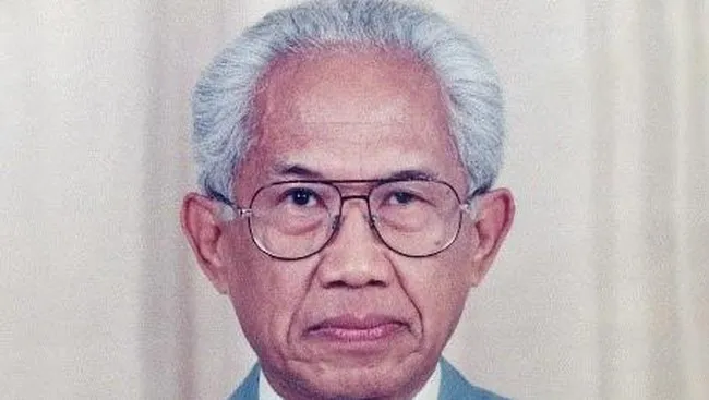 Mantan Menteri Pertambangan dan Energi Prof. Dr. Subroto Meninggal Dunia