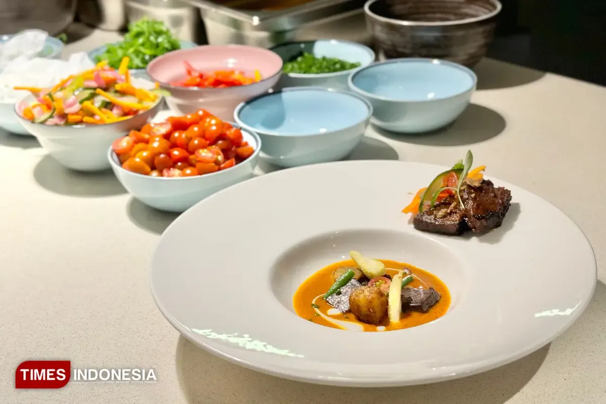 Djaman Doeloe Resto Surabaya Gelar Chef Take Over, Hadirkan Soto Tangkar Premium Bersama Chef Freddie Salim