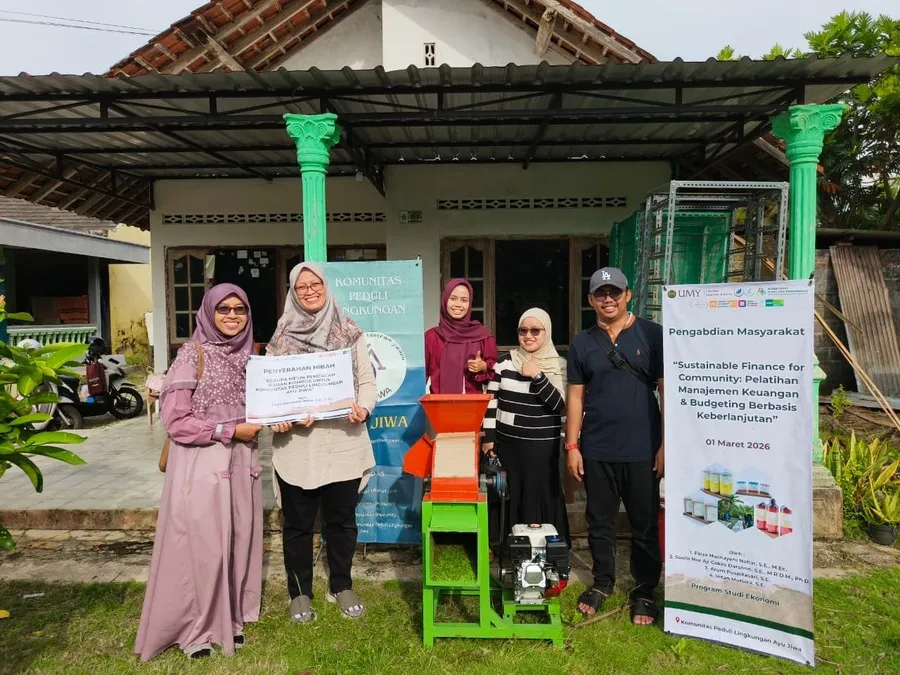 Dosen FEB UMY Gelar Program “Sustainable Finance for Community” di Komunitas Ayu Jiwa Bantul