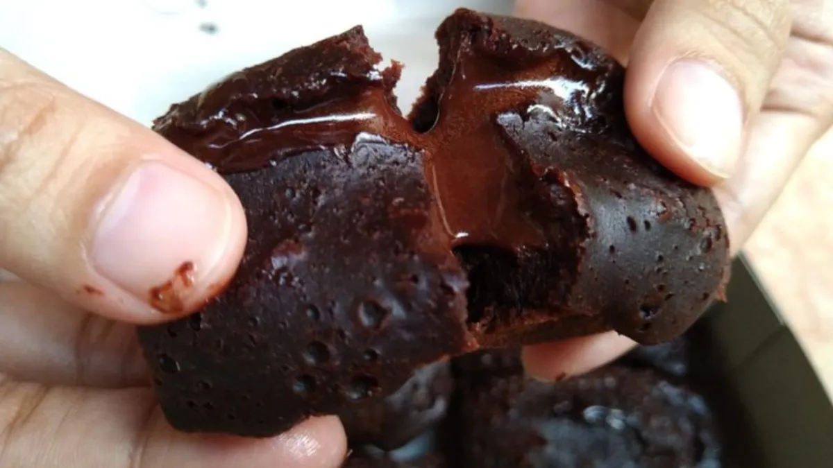 Street Food Legendaris Bandung: Kue Balok Kang Didin dan Batagor Kingsley