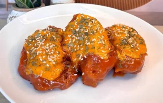 Street Fire Wings di Serang Tawarkan Varian Saus Tak Lazim untuk Konsep Street Food