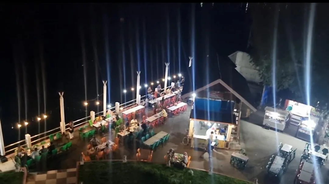 Tugu Merah Putih Sabang Jadi Ruang Publik dan Pusat Kuliner di Tepi Teluk