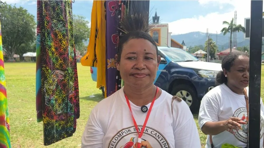 Pameran Batik Canting Barawaikap di Serui Dorong Promosi Batik Khas Yapen dan Ekonomi Kreatif