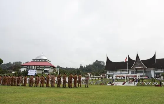 73 Wali Nagari Tanah Datar Jalani Retret di IPDN Sumbar, Hari Pertama Diisi Gladi Resik dan Tradisi Upacara Makan