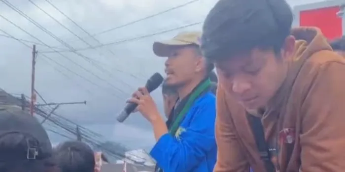 Mahasiswa Gelar Aksi di DPRK Aceh Tengah, Tuntut Transparansi Anggaran dan Evaluasi Kinerja Pemkab