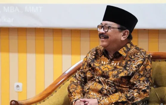 Soekarwo: Pertumbuhan Ekonomi 5,11 Persen Perlu Diiringi Penguatan Daya Beli