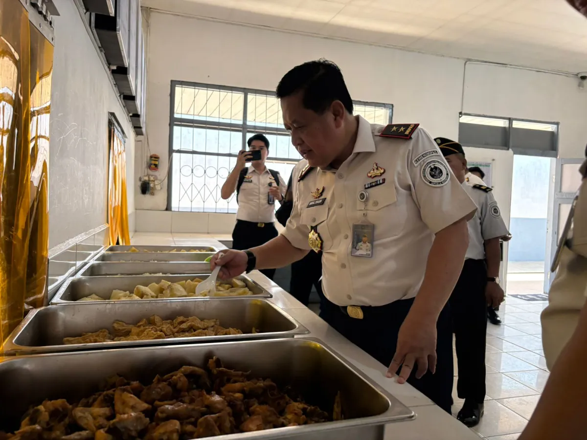 Kakanwil Ditjenpas Kalsel Tinjau Layanan Dapur Sehat di Lapas Kotabaru