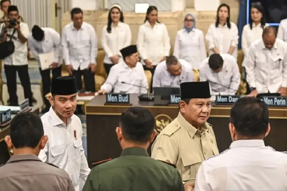 Antisipasi Krisis Global, Presiden Prabowo Dorong Penghematan BBM dan Kajian Kebijakan WFH