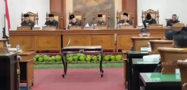 DPRD Tulungagung Gelar Paripurna LKPJ 2025, Bupati Laporkan Pertumbuhan Ekonomi 5,75 Persen