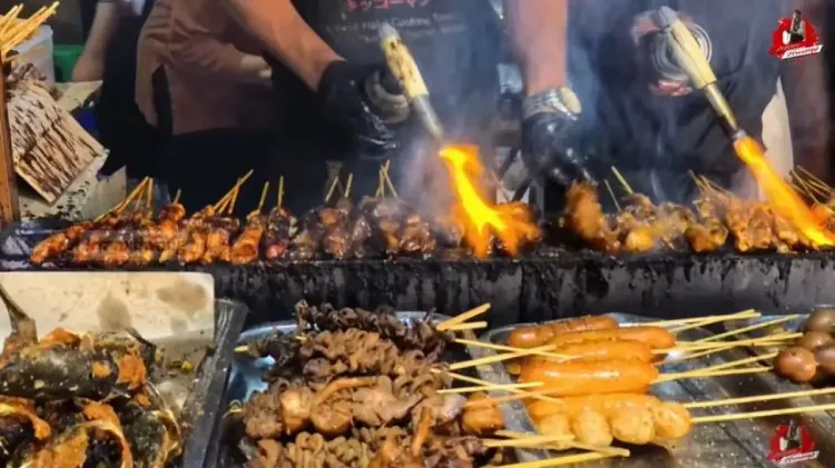 Menjajal Sate Koyor di Pasar Ngasem dan Jajanan Legendaris Pasar Beringharjo, Jogja