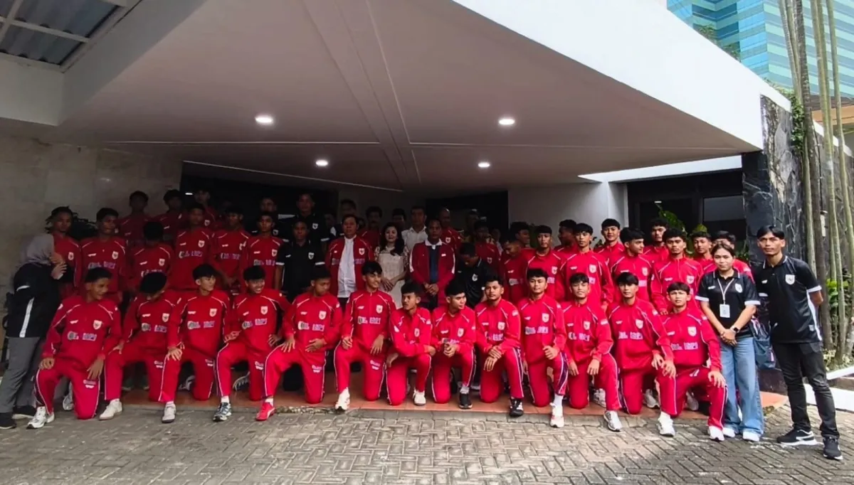 Ketua DPD RI Lepas Tim Pelajar U-17 BLiSPI ke Turnamen Internasional di Thailand