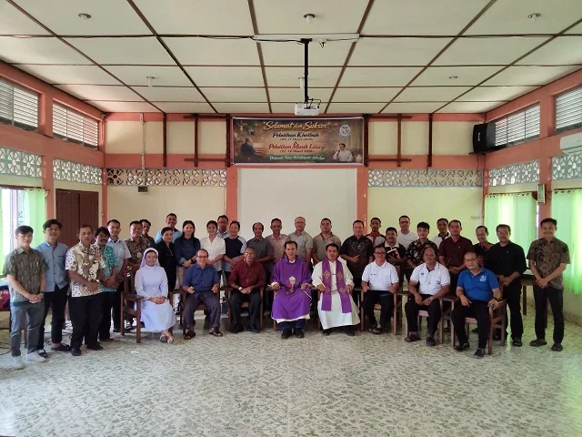 Hari Kedua Pelatihan Musik Liturgi Tri-Komisi Dekanat Nias Berlangsung di Gunungsitoli