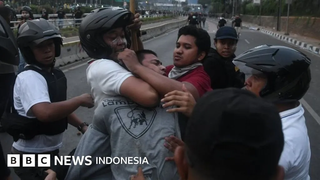 Penanganan Demo Mahasiswa di DPR Disorot, KontraS Minta Polisi Hentikan Kekerasan