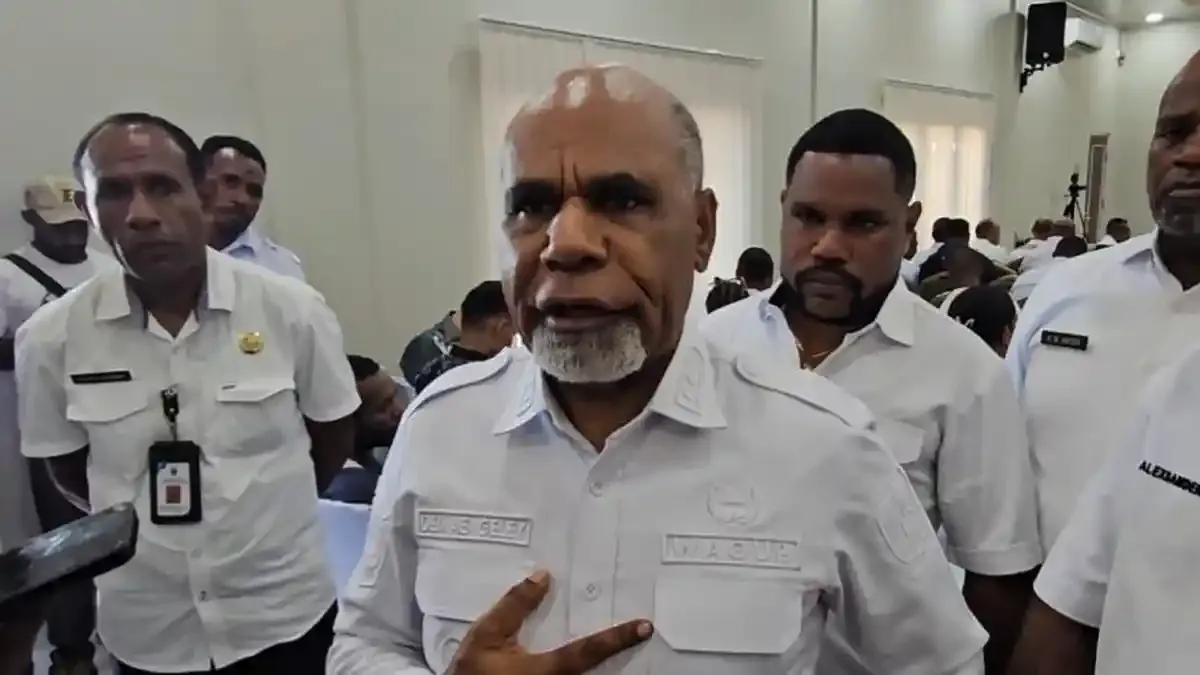 Wagub Papua Tengah Deinas Geley Dorong Lulusan Perguruan Tinggi Berwirausaha