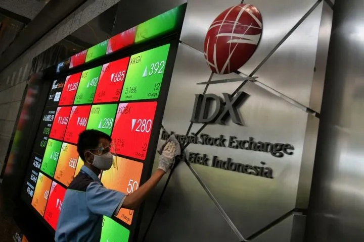 IHSG Menguat pada Pembukaan Senin Pagi, Naik 0,94% ke Level 8.349