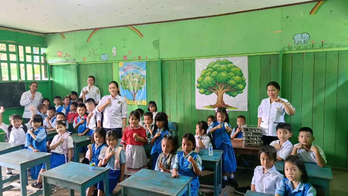 Polres Gunung Mas dan SPPG Beri Edukasi Gizi untuk Anak dan Orang Tua di Tumbang Empas
