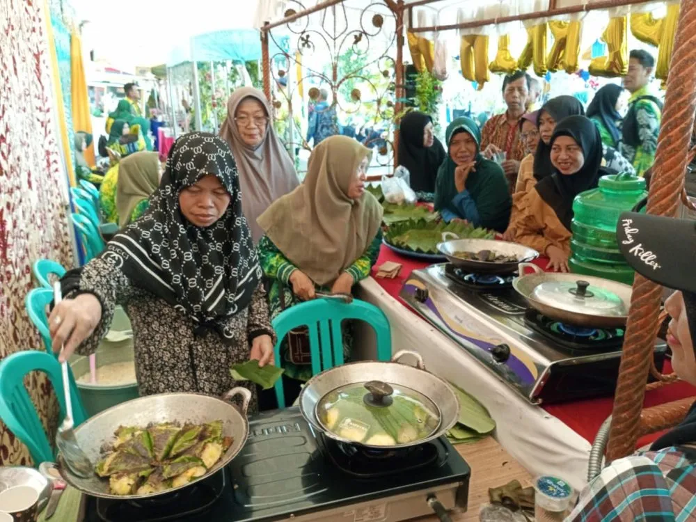Ribuan Warga Padati Stand Kuliner Gratis pada HUT ke-74 Hulu Sungai Utara