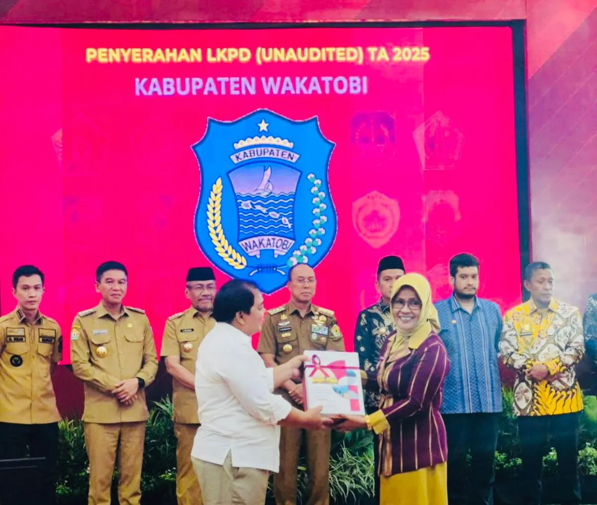 Wabup Wakatobi Hadiri Penyerahan LKPD, Tekankan Transparansi dan Akuntabilitas Keuangan Daerah