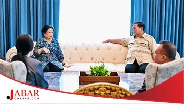 Jokowi dan Megawati Bertemu Dua Jam di Istana Merdeka, Hasto Sampaikan Pernyataan Usai Pertemuan