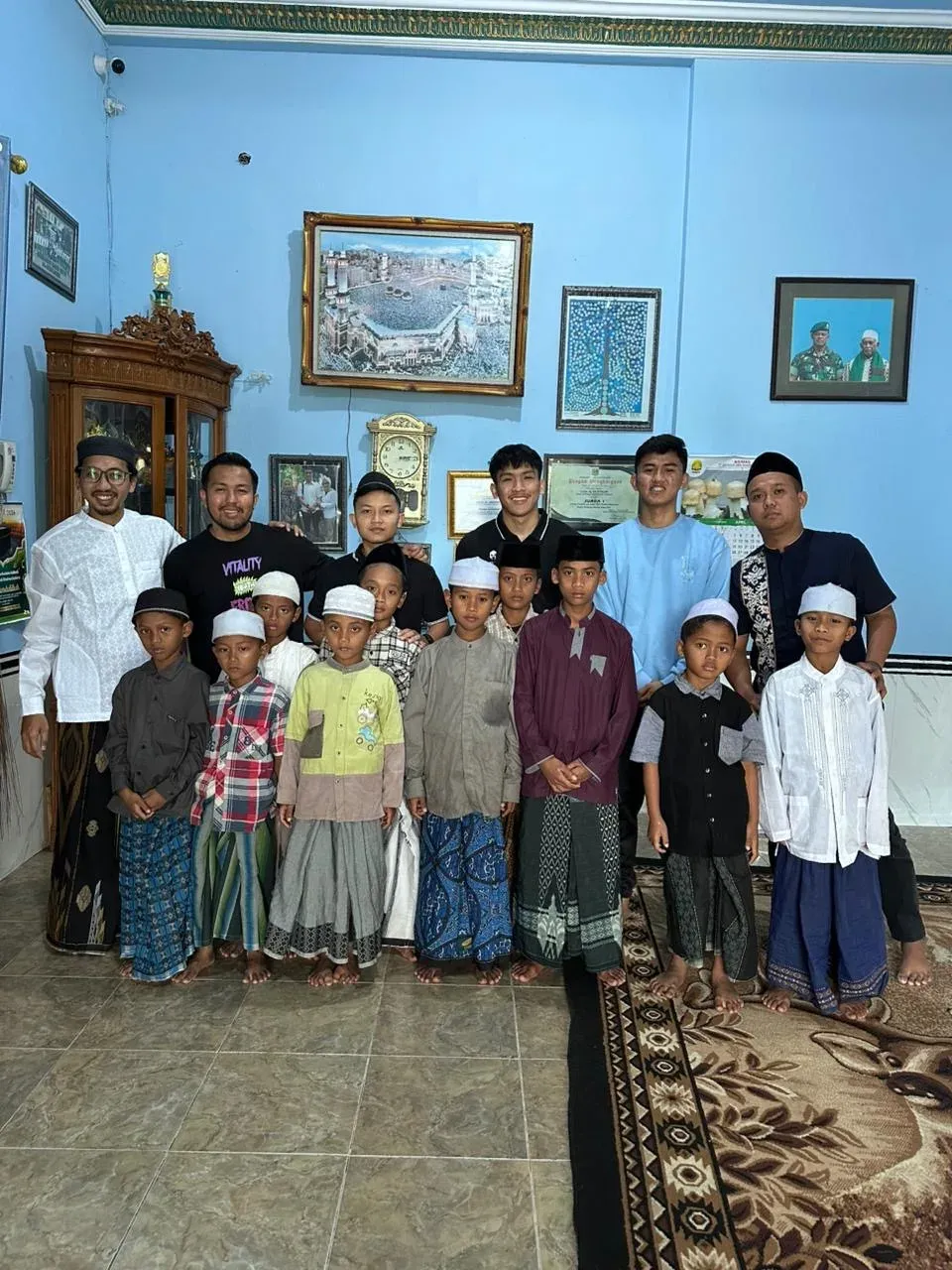 Unggul FC Tutup Agenda Ramadan 1447 H dengan Bakti Sosial di Panti Asuhan Al-Mustaqim Lawang