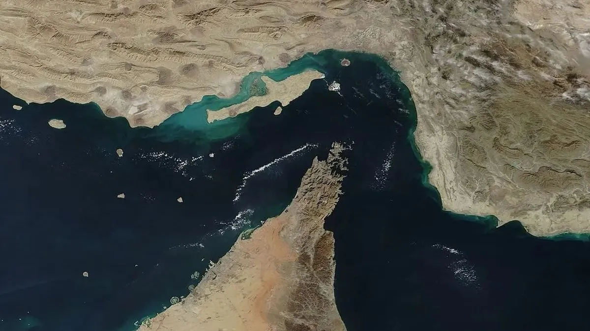 Ketegangan Selat Hormuz Memanas: Iran Klaim Kendali, Tanker AS Diserang, Trump Minta Dukungan Internasional
