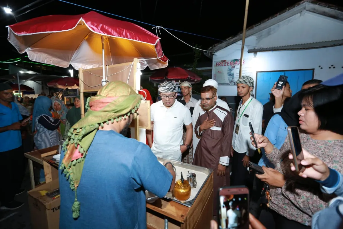 Ridwan Kamil Kunjungi Arabian Street Food Banyuwangi, Apresiasi Inovasi Kuliner Berbasis Warga