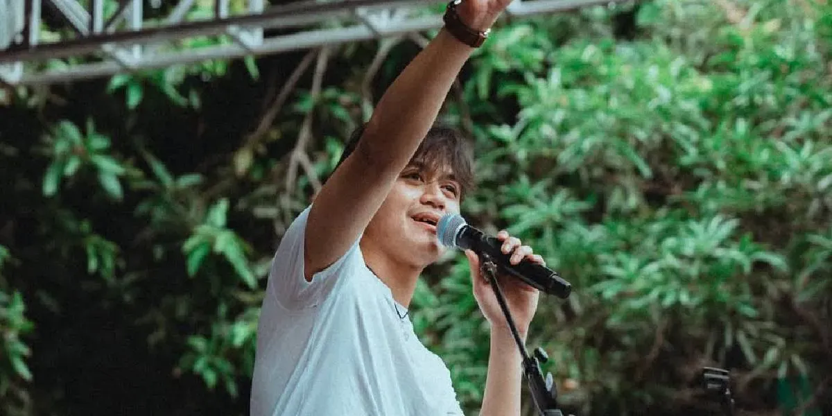 Makna Lagu “Hey I’m Tired” Arash Buana: Pengakuan Lelah Emosional di Tengah Tekanan Hidup