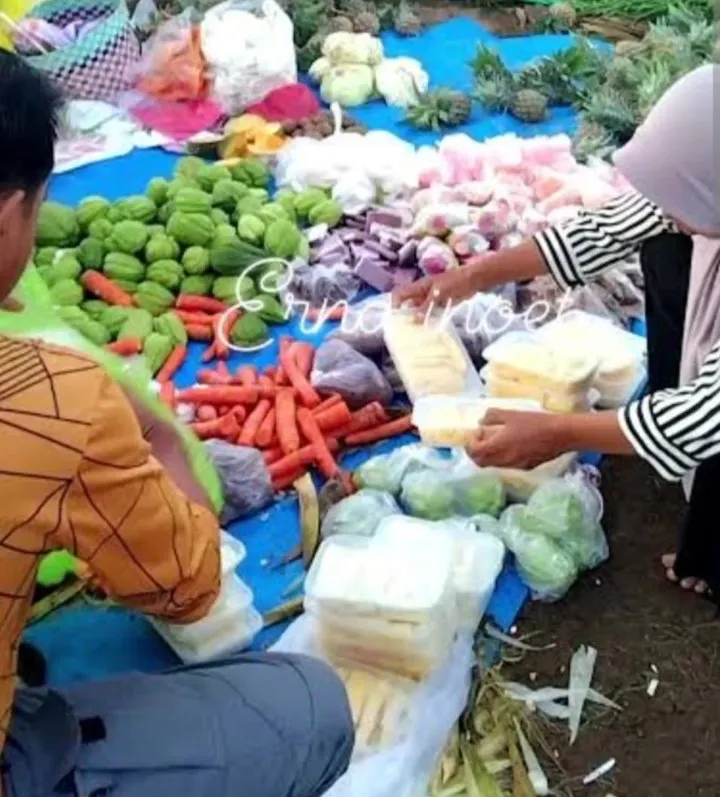 Menjelang Idul Adha, Harga Sejumlah Bahan Pokok Naik dan Daya Beli Disebut Menurun