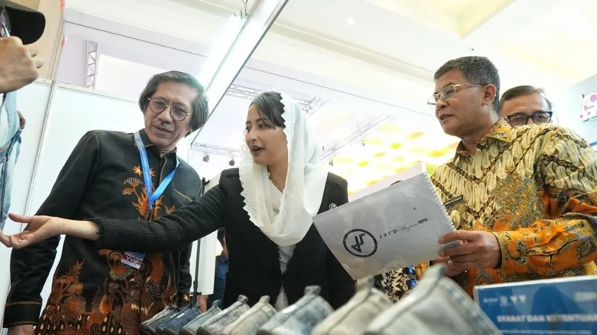 Kuliner Lokal di Mal Modern: Dorongan Regulasi Afirmatif dari Jawa Barat dan Pertaruhan Masa Depan Kewirausahaan