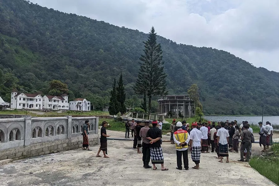 Pansus TRAP DPRD Bali Rekomendasikan Pembongkaran Bangunan Ilegal di Sempadan Danau Beratan