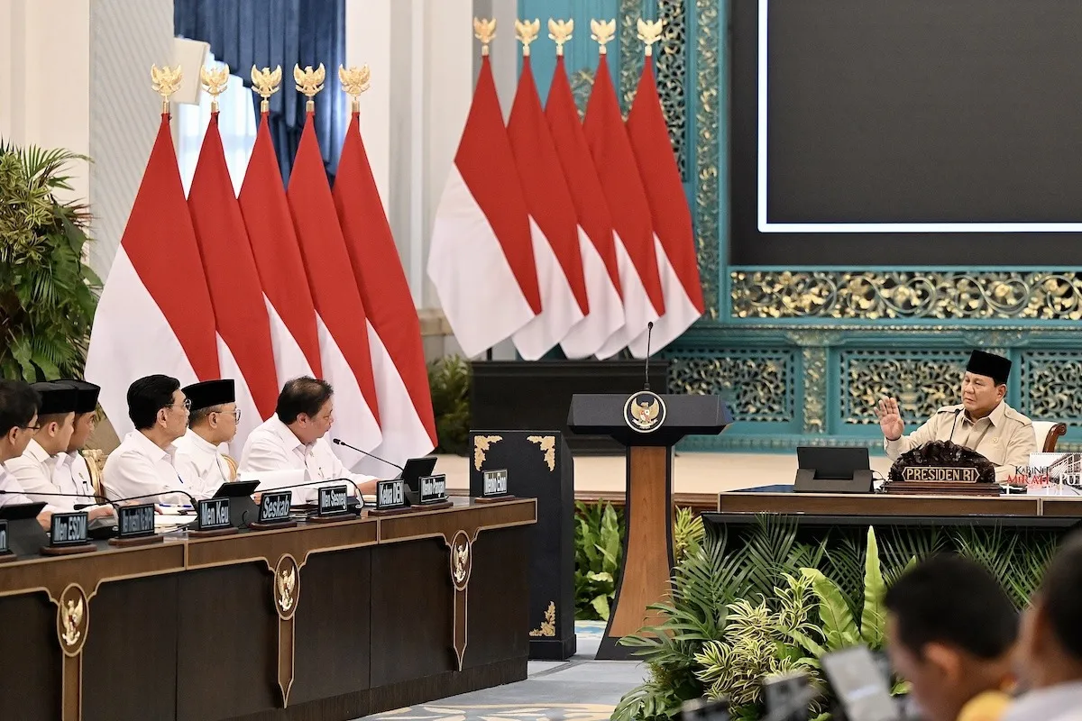 Prabowo Dorong Penghematan BBM dan Opsi WFH untuk Antisipasi Dampak Konflik Timur Tengah
