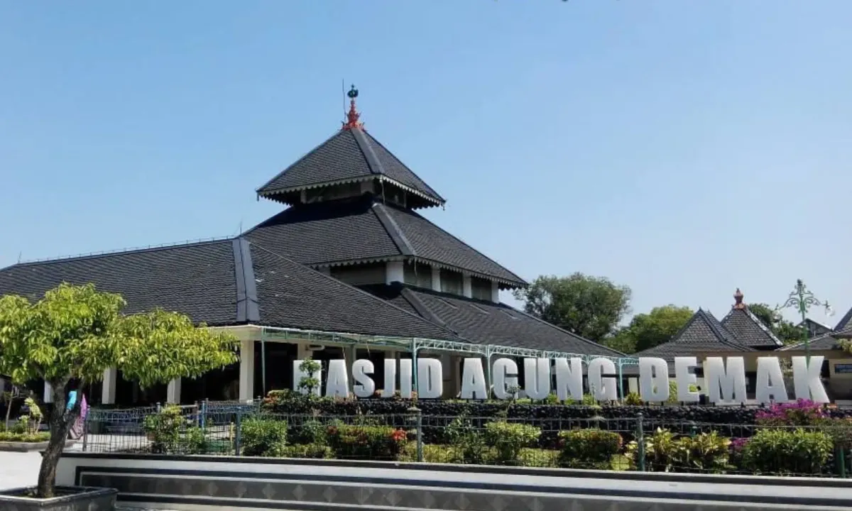 Lima Kuliner Khas Demak yang Layak Dicoba, dari Nasi Kropokhan hingga Asem-asem Daging