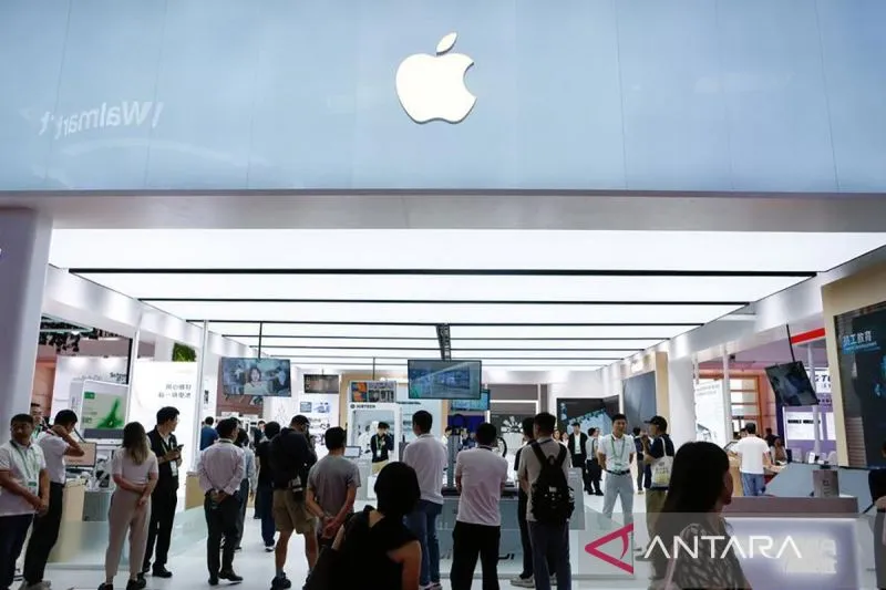 Apple Dikabarkan Siapkan Aplikasi Apple Business dan Siri Bergaya Chatbot untuk iPhone