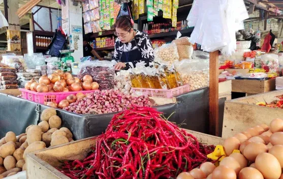 Jelang Lebaran, Harga Bumbu Dapur di Pasar Tanjungpandan Masih Stabil