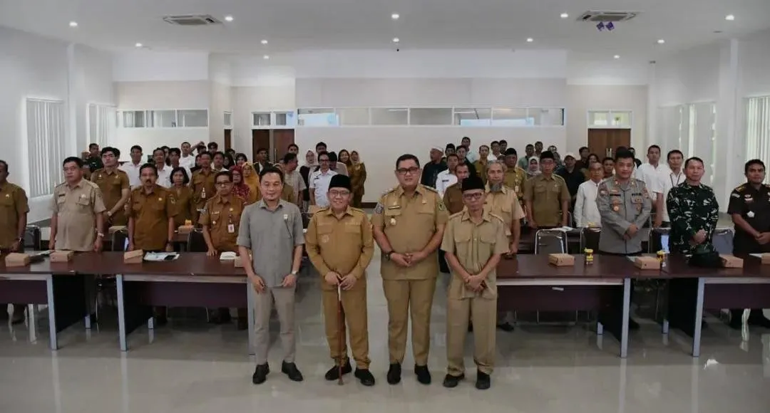 Bupati Lombok Utara Pimpin Rakor Satgas MBG, Tekankan Transparansi dan Dampak Ekonomi Lokal