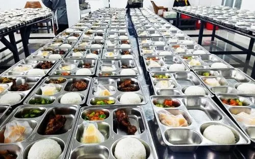 Prabowo Tekankan Program Makan Bergizi Gratis sebagai Penggerak Ekonomi Akar Rumput di Tengah Krisis Global