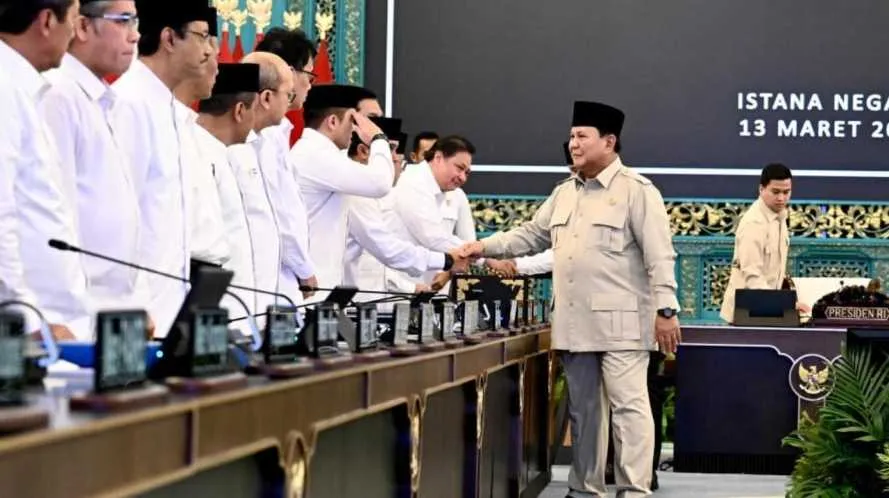 Prabowo Minta Pemerintah Waspadai Dampak Konflik Global dan Perkuat Efisiensi Nasional